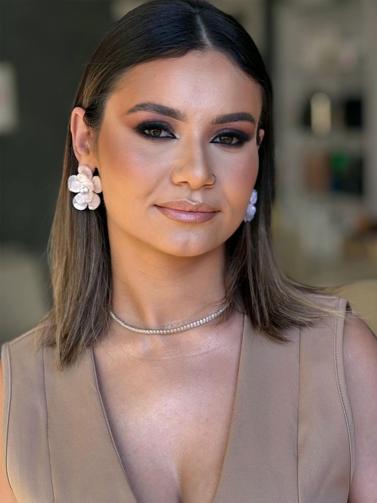 Retrato de Iara Silva, mentora de negócios para profissionais da beleza